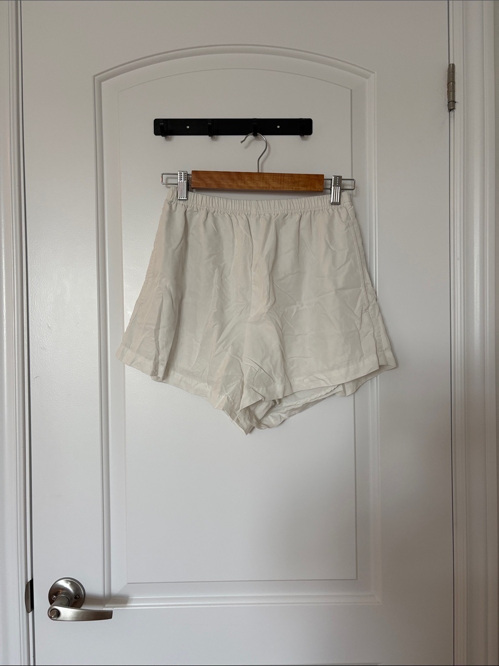 Abercrombie & Fitch Cream Elastic-Waist Women's Skort Shorts